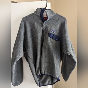 Medium Patagonia Sweatshirt